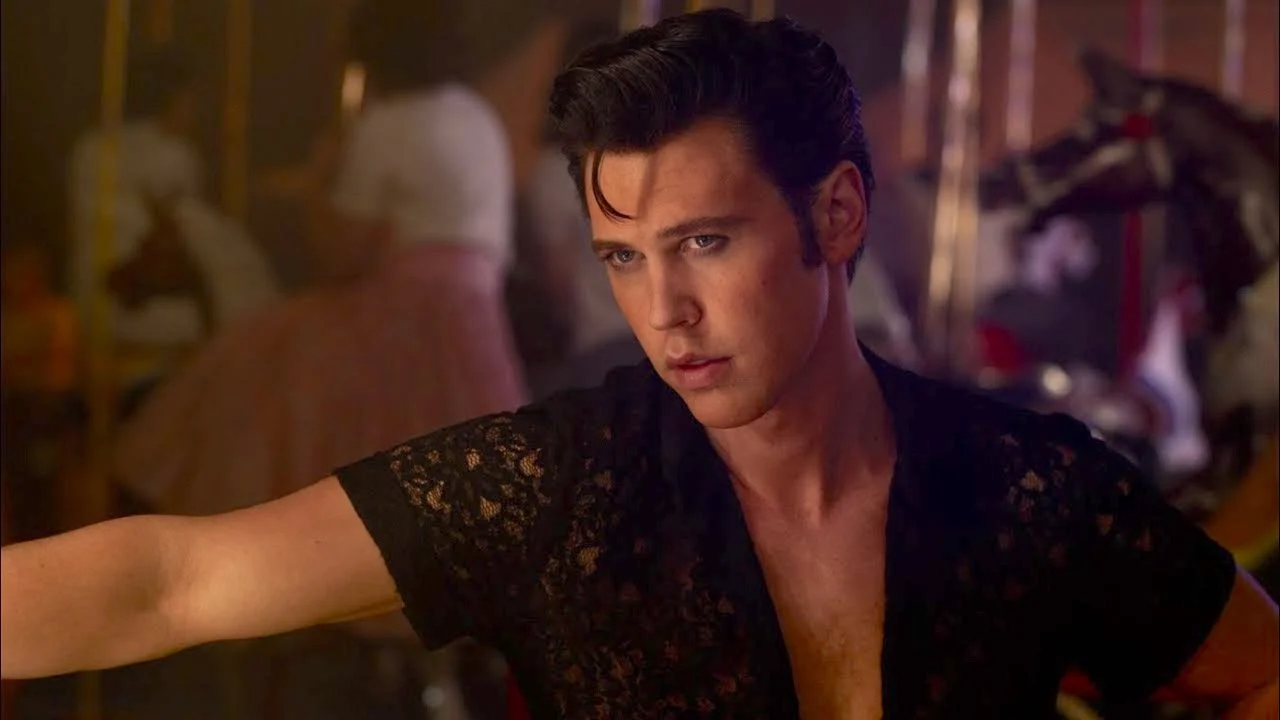 Austin Butler als Elvis im Elvis Film