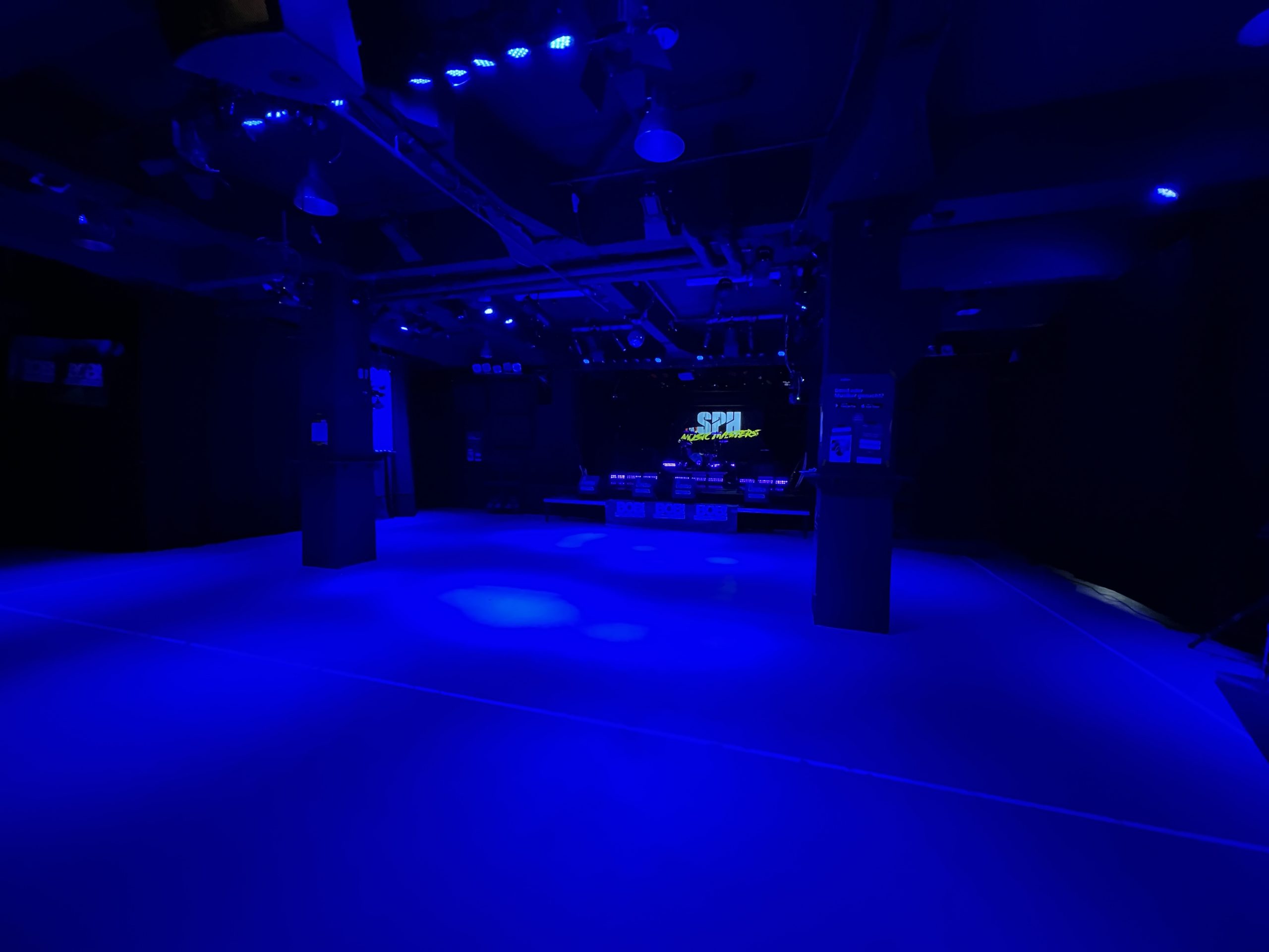 Der leere Saal vor dem Finale des SPH Music Masters Band-Contest