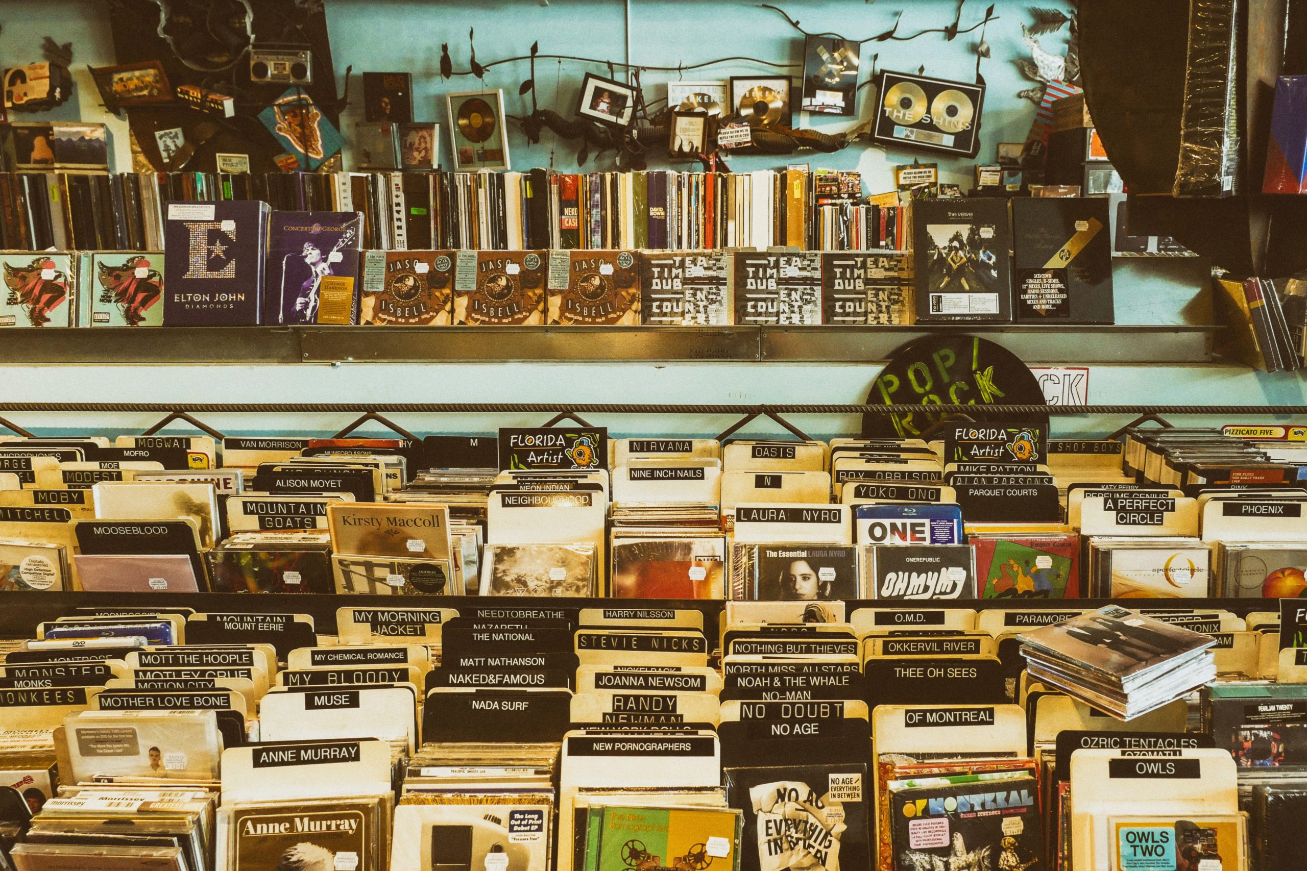 Ein CD-Laden im Retro-Stil